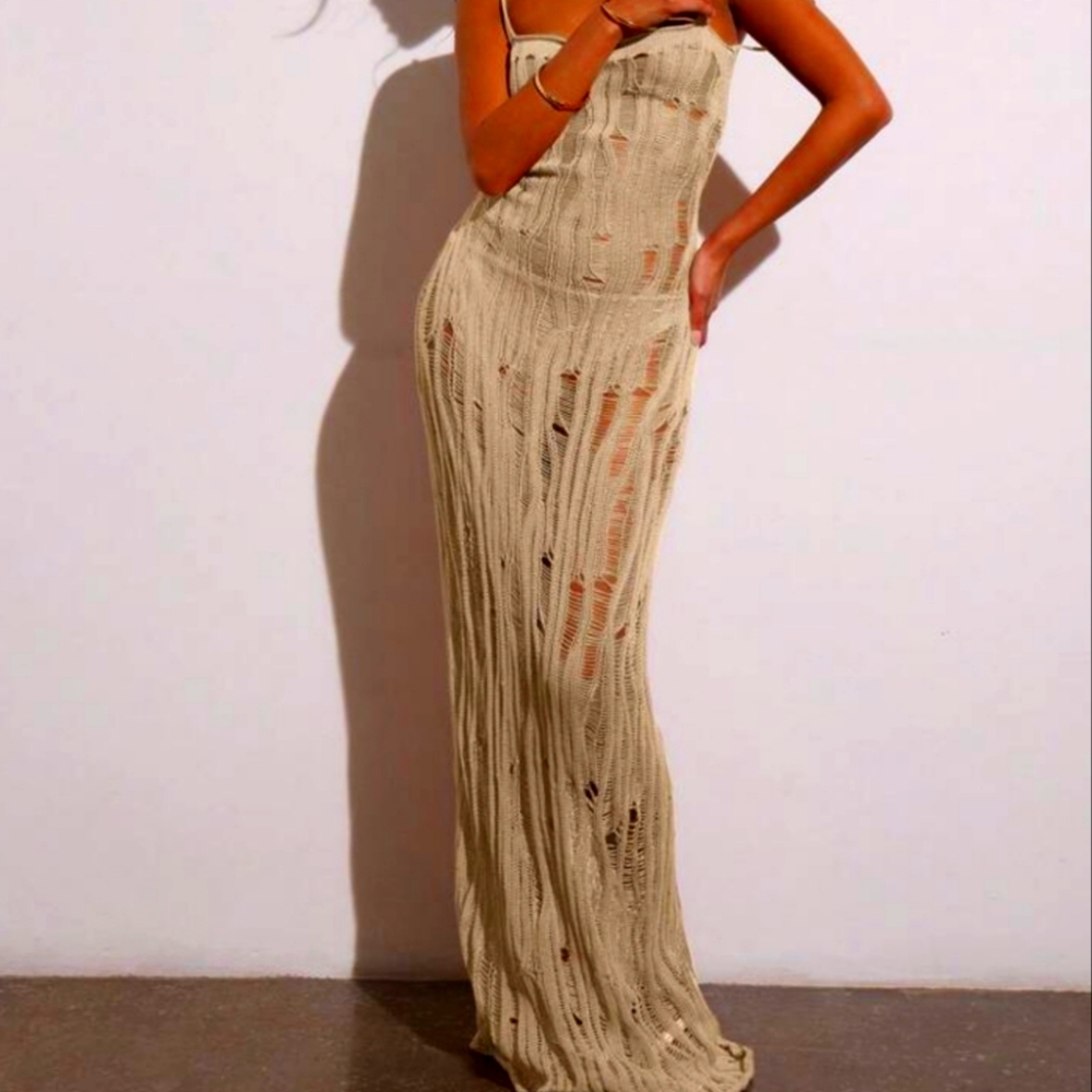 Chic Beige Knit Maxi Dress